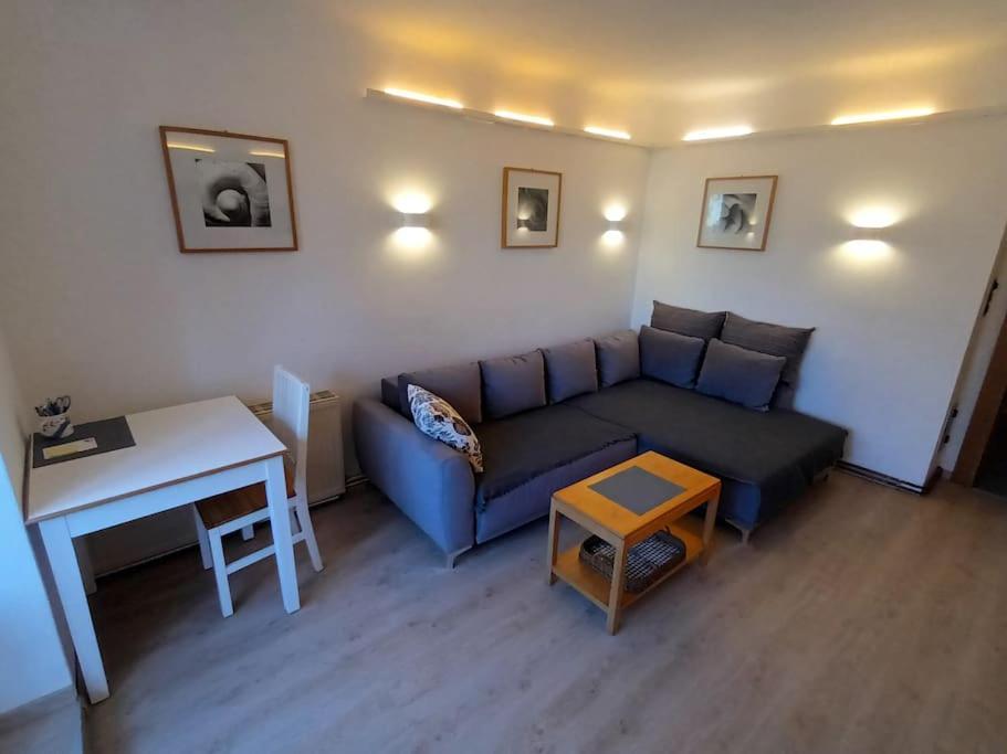 Modernes Apartment In Wien ภายนอก รูปภาพ