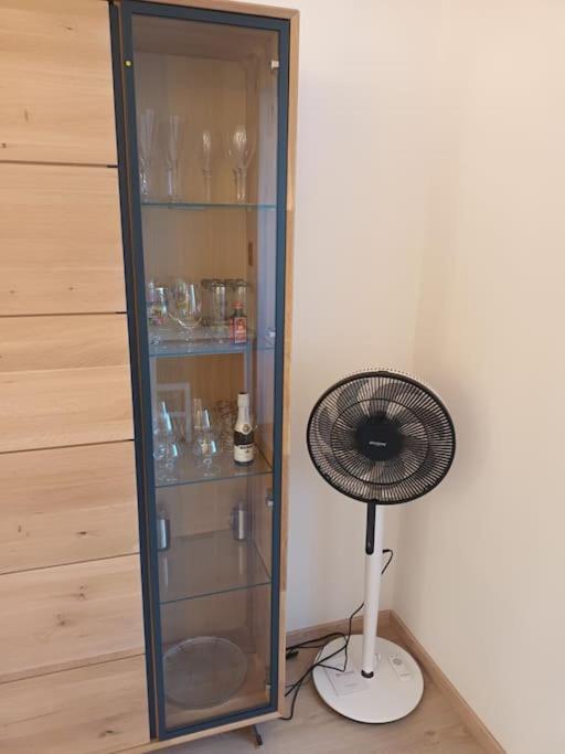 Modernes Apartment In Wien ภายนอก รูปภาพ